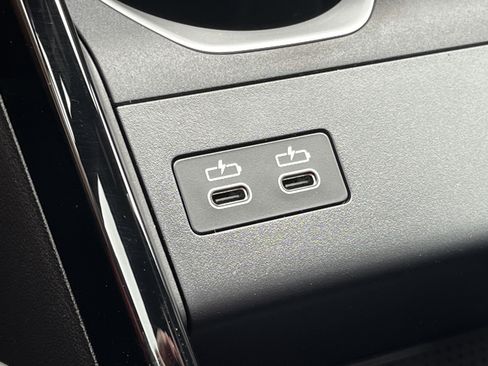 New 2025 BMW X1 xDrive28i w/ Convenience Package image 9