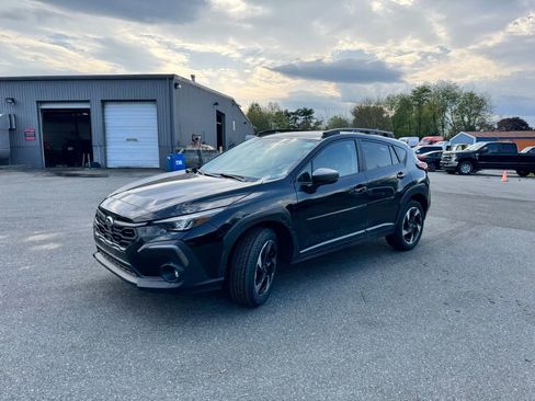 Used 2024 Subaru Crosstrek 2.5i Limited AWD/4WD image 3