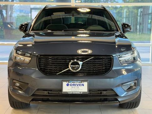 Used 2022 Volvo XC40 T5 R-Design w/ Advanced Package AWD/4WD image 2