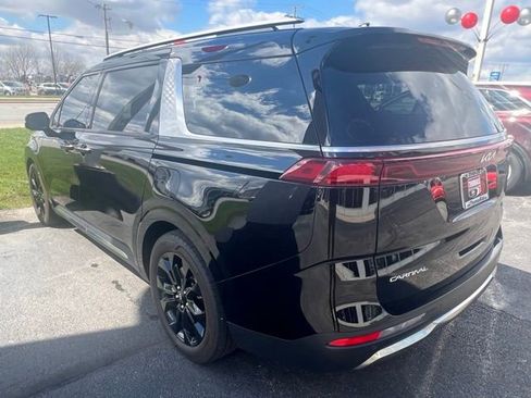 Used 2024 Kia Carnival SX Prestige image 11