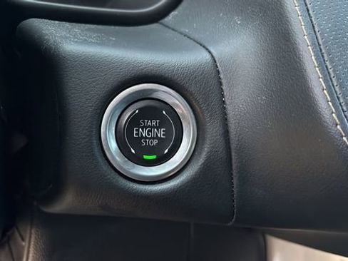 Used 2024 Chevrolet Tahoe Premier RWD image 28