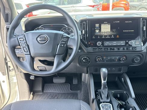Certified 2026 Nissan Frontier SV w/ Tow Package AWD/4WD image 7