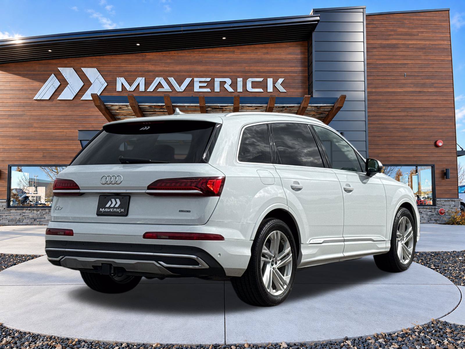 Used 2023 Audi Q7 3.0T Prestige AWD/4WD image 11
