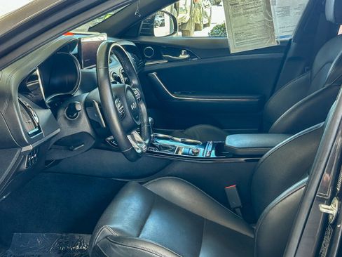 Used 2022 Kia Stinger GT-Line image 17