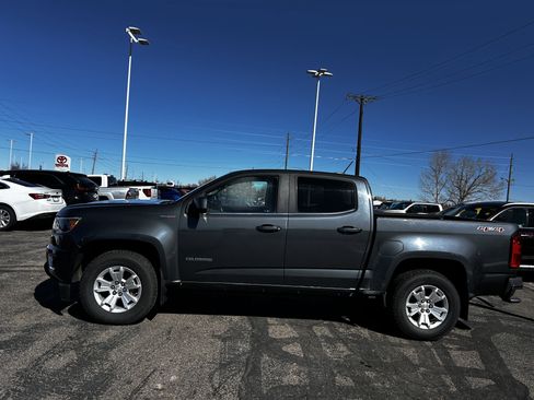 Used 2017 Chevrolet Colorado LT w/ LT Convenience Package image 2