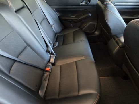 Used 2021 Nissan Altima 2.5 SR FWD image 32