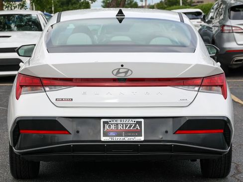 Used 2024 Hyundai Elantra Limited FWD image 28