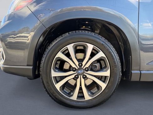 Used 2019 Subaru Forester Limited image 9