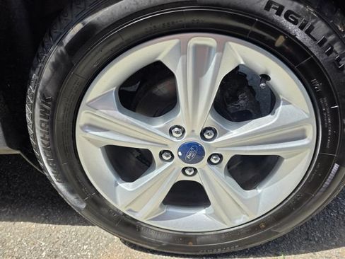 Used 2016 Ford Escape SE AWD/4WD image 10