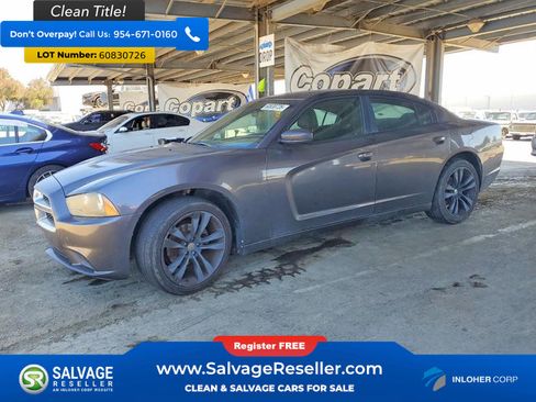 Used 2014 Dodge Charger SE RWD image 1