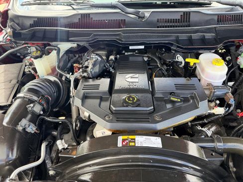 Used 2014 RAM 3500 Laramie RWD image 32