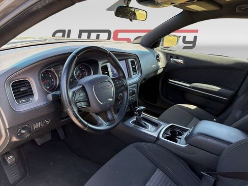 Used 2023 Dodge Charger SXT RWD image 10