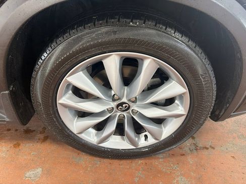 Used 2019 INFINITI QX50 Luxe w/ Navigation Package AWD/4WD image 10