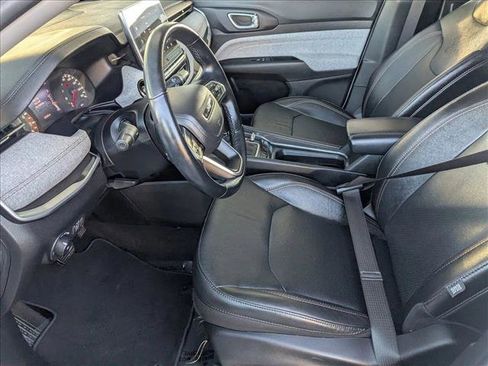 Used 2022 Jeep Compass Latitude w/ Sun and Sound Group image 15