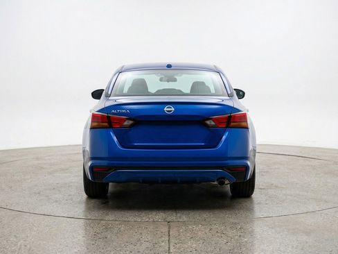Used 2025 Nissan Altima 2.5 SV image 7