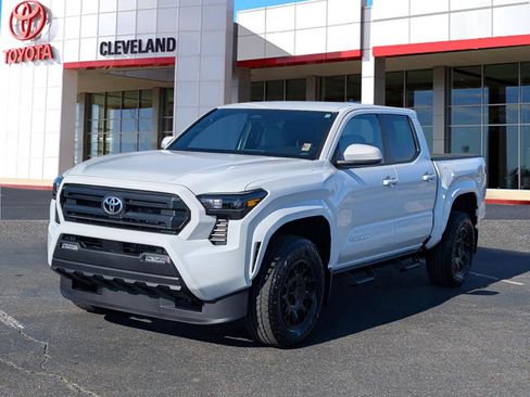 New 2026 Toyota Tacoma SR5 image 3
