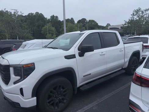 Used 2023 GMC Sierra 1500 Elevation w/ LPO, Elevation Black Package AWD/4WD image 13