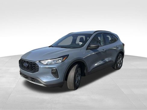 Used 2025 Ford Escape ST-Line image 7