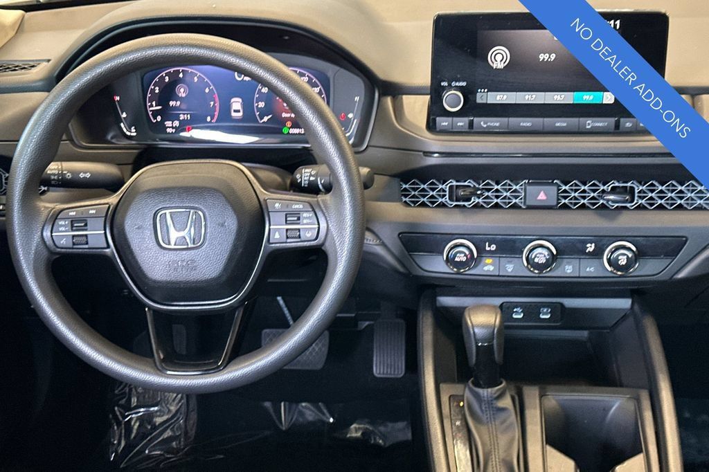 Certified 2025 Honda Accord LX image 15