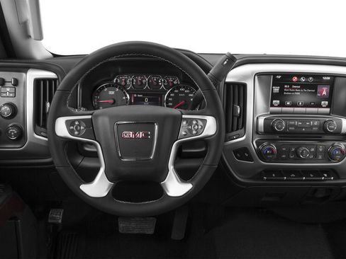 Used 2015 GMC Sierra 2500 Denali w/ Duramax Plus Package AWD/4WD image 9