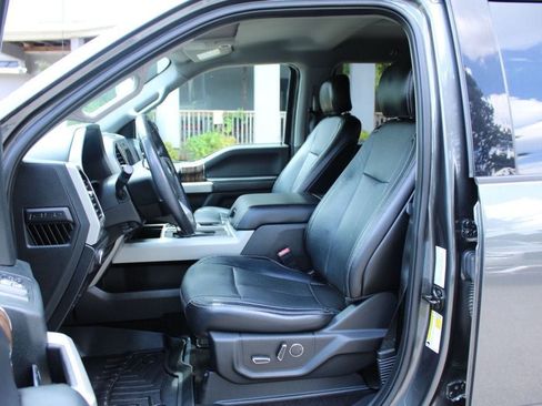 Used 2018 Ford F150 Lariat RWD image 12