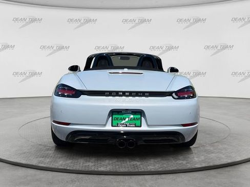 Used 2024 Porsche 718 Boxster RWD image 7