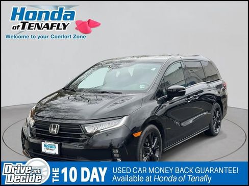 Certified 2023 Honda Odyssey Sport image 2