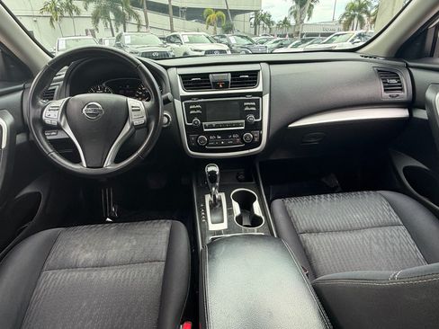 Used 2018 Nissan Altima 2.5 SV FWD image 13