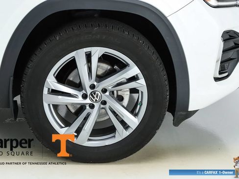 Used 2024 Volkswagen Atlas Cross Sport SEL R-Line AWD/4WD image 53
