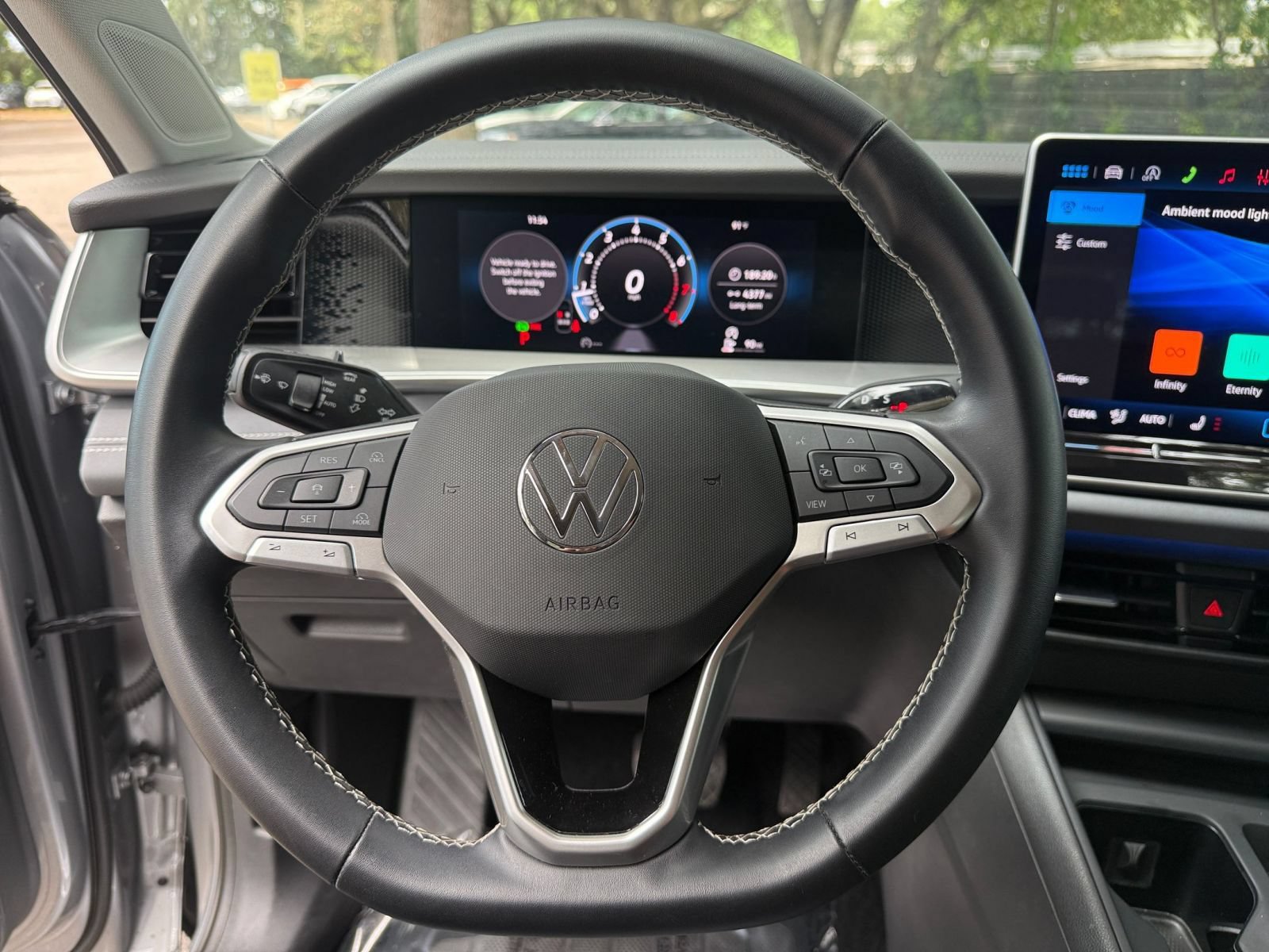 Used 2026 Volkswagen Tiguan SE FWD image 27