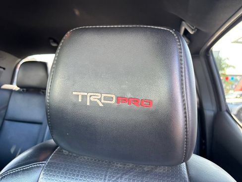 Used 2017 Toyota Tacoma TRD Pro AWD/4WD image 17