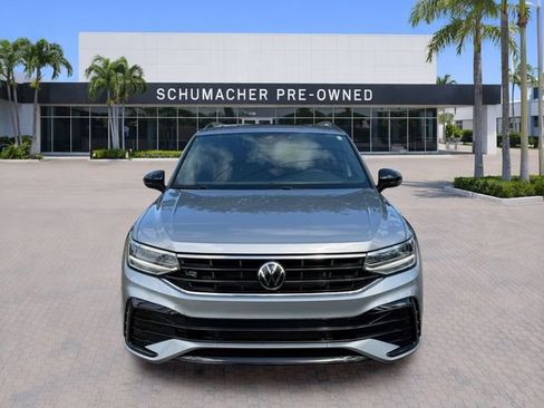 Used 2023 Volkswagen Tiguan SE R-Line FWD image 2