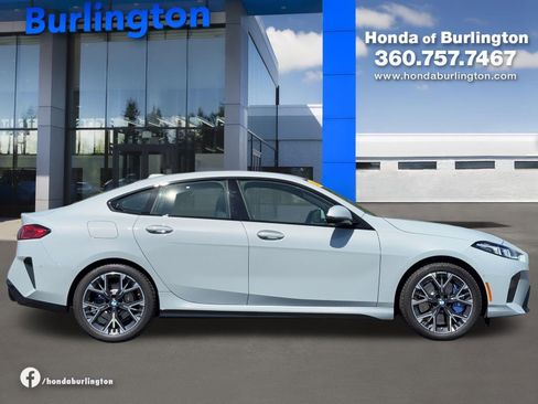 Used 2025 BMW 228i xDrive w/ M Sport Package AWD/4WD image 7