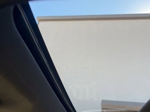 Used 2025 GMC Sierra 1500 AT4 w/ AT4 Premium Package image 15