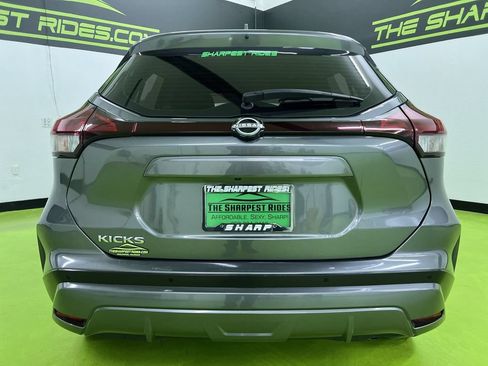 Used 2023 Nissan Kicks S FWD image 8
