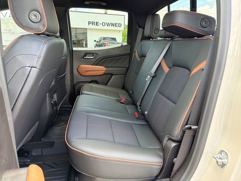 New 2026 GMC Canyon AT4 AWD/4WD image 8