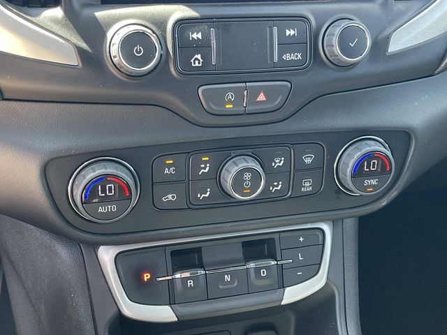 Used 2022 GMC Terrain SLT w/ Infotainment Package II FWD image 34