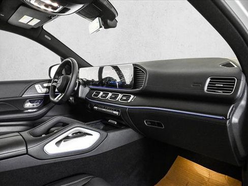 New 2026 Mercedes-Benz GLS 580 4MATIC image 24