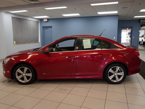 Used 2012 Chevrolet Cruze LT w/ RS Package image 2