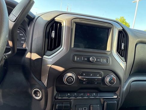 Used 2023 Chevrolet Silverado 1500 Custom AWD/4WD image 25