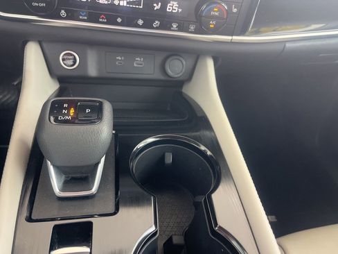 Used 2023 Nissan Rogue SL w/ SL Premium Package FWD image 19