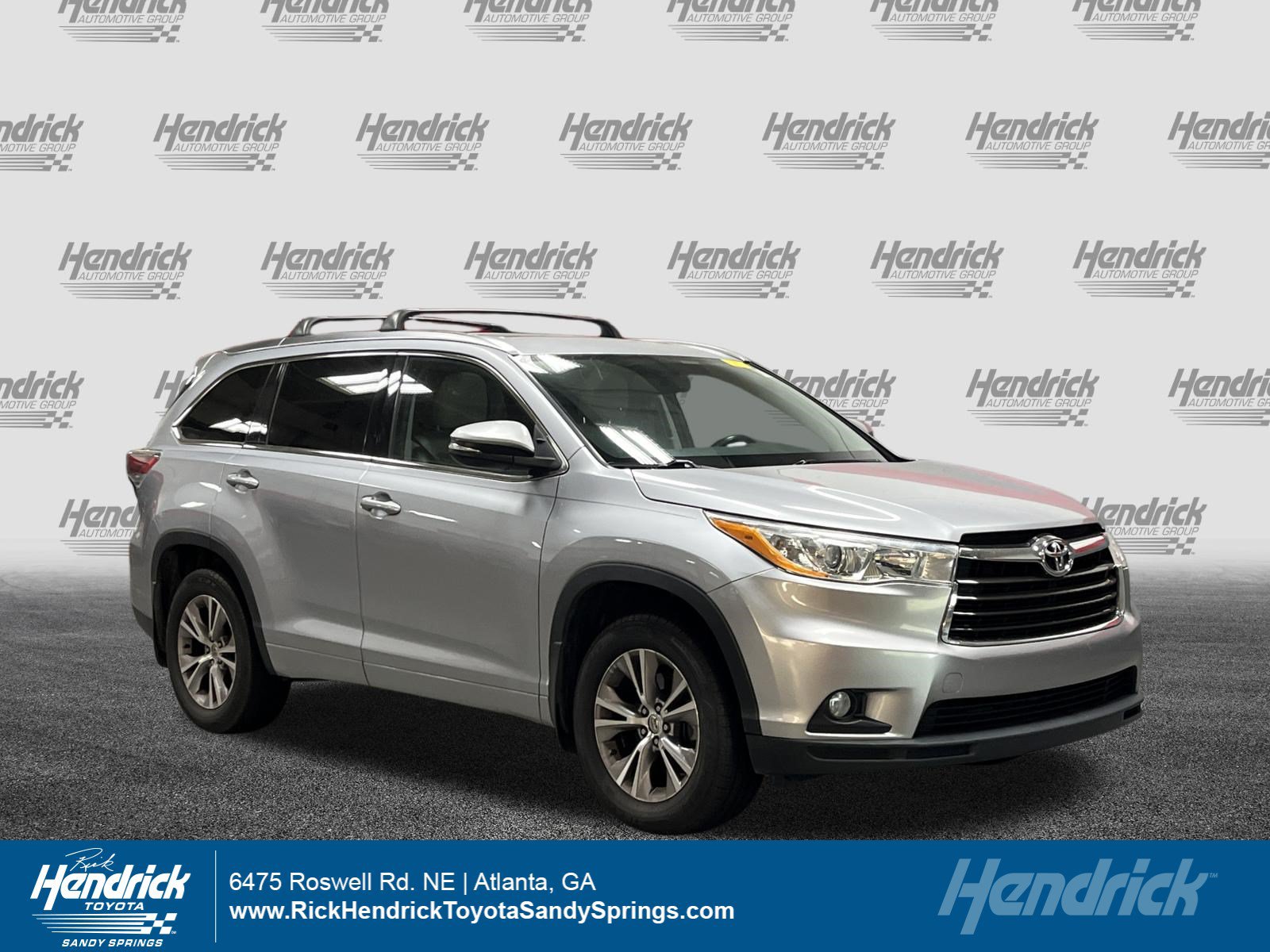 Used 2014 Toyota Highlander XLE AWD/4WD image 1