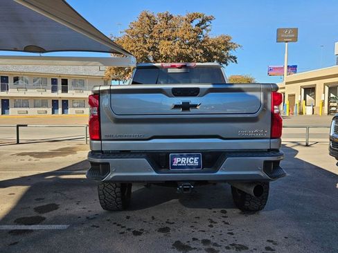 Used 2024 Chevrolet Silverado 2500 High Country w/ High Country Premium Package image 5