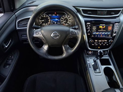 Used 2020 Nissan Murano SV image 11