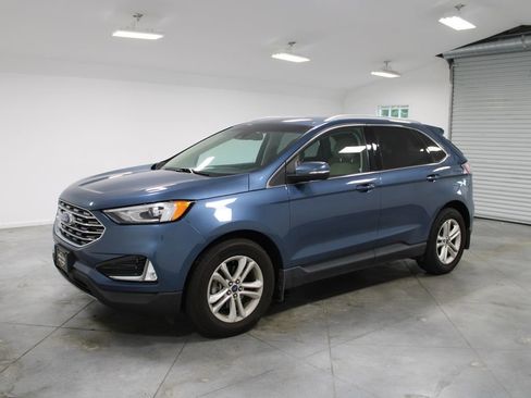 Used 2019 Ford Edge SEL w/ Equipment Group 201A FWD image 4