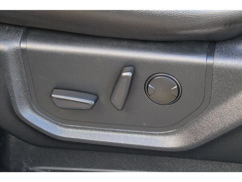 Used 2020 Ford F150 Lariat image 11