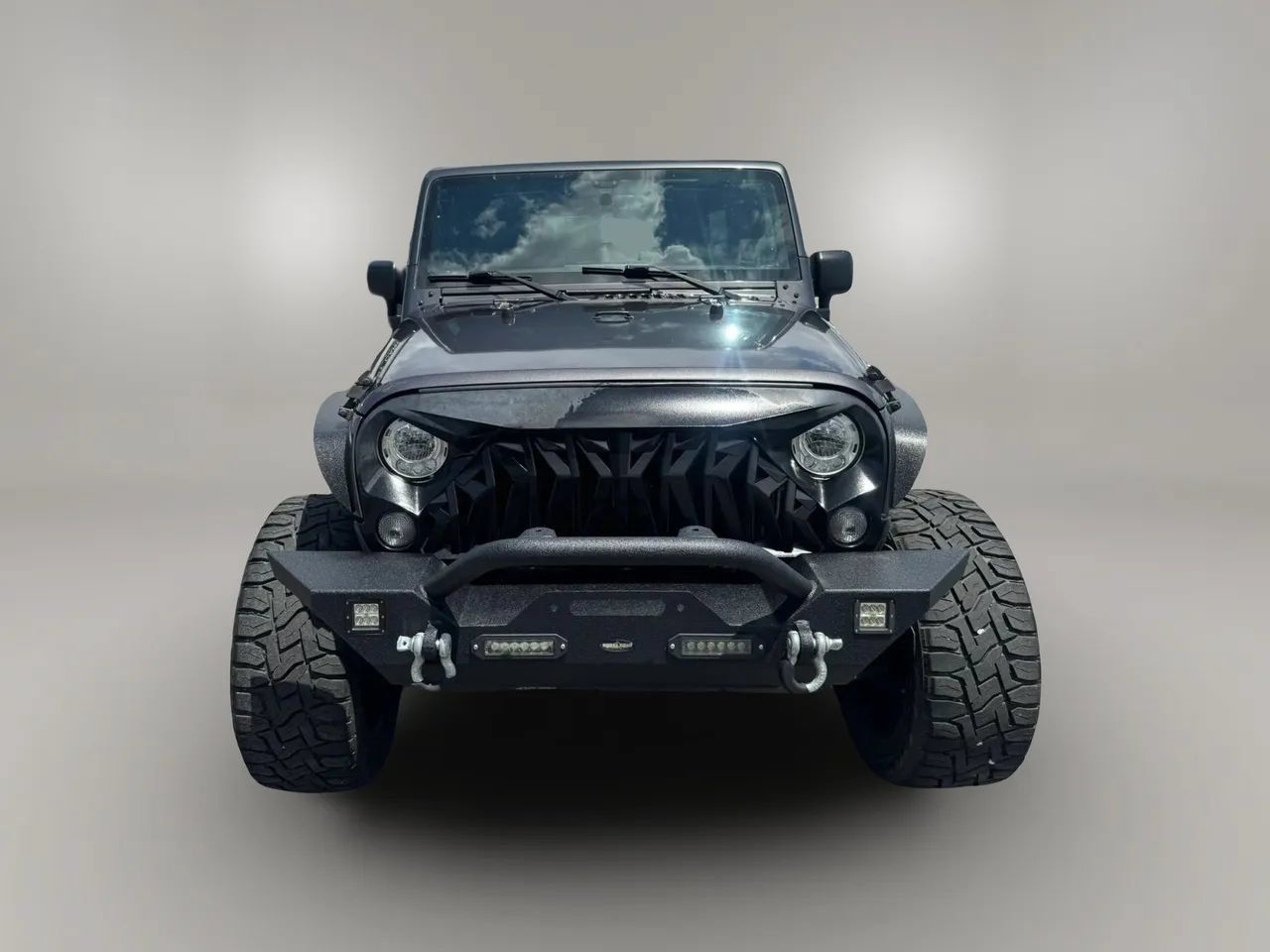 Used 2017 Jeep Wrangler Unlimited Rubicon w/ Connectivity Group AWD/4WD image 3