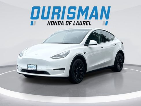 Used 2021 Tesla Model Y Long Range AWD/4WD image 1