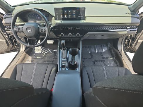 Used 2024 Honda Accord Sport image 9