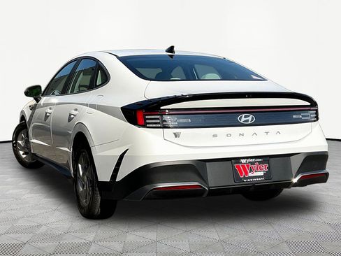 Certified 2025 Hyundai Sonata SE FWD image 4